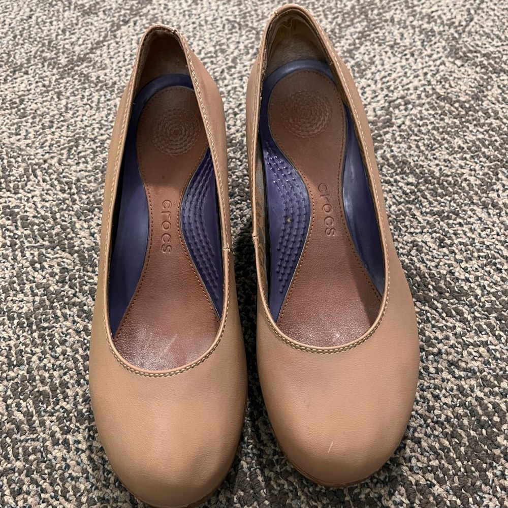 CROCS Women's Tan Flats